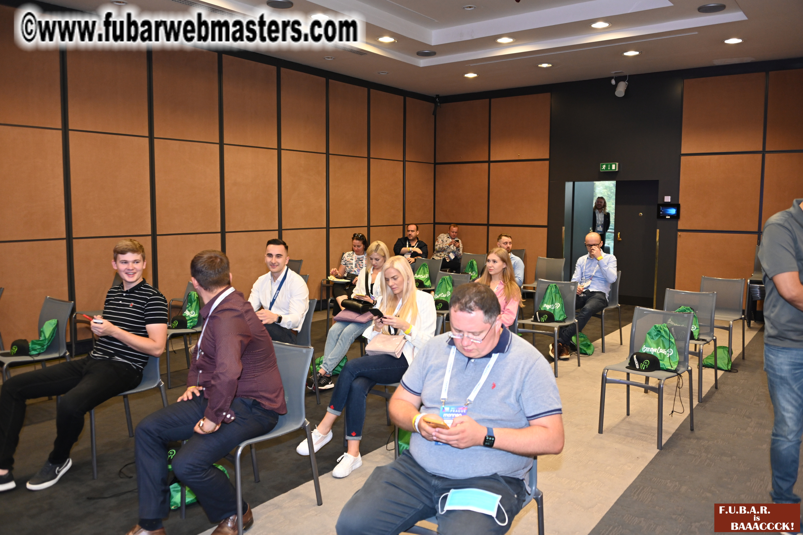 Show Floor & Seminars