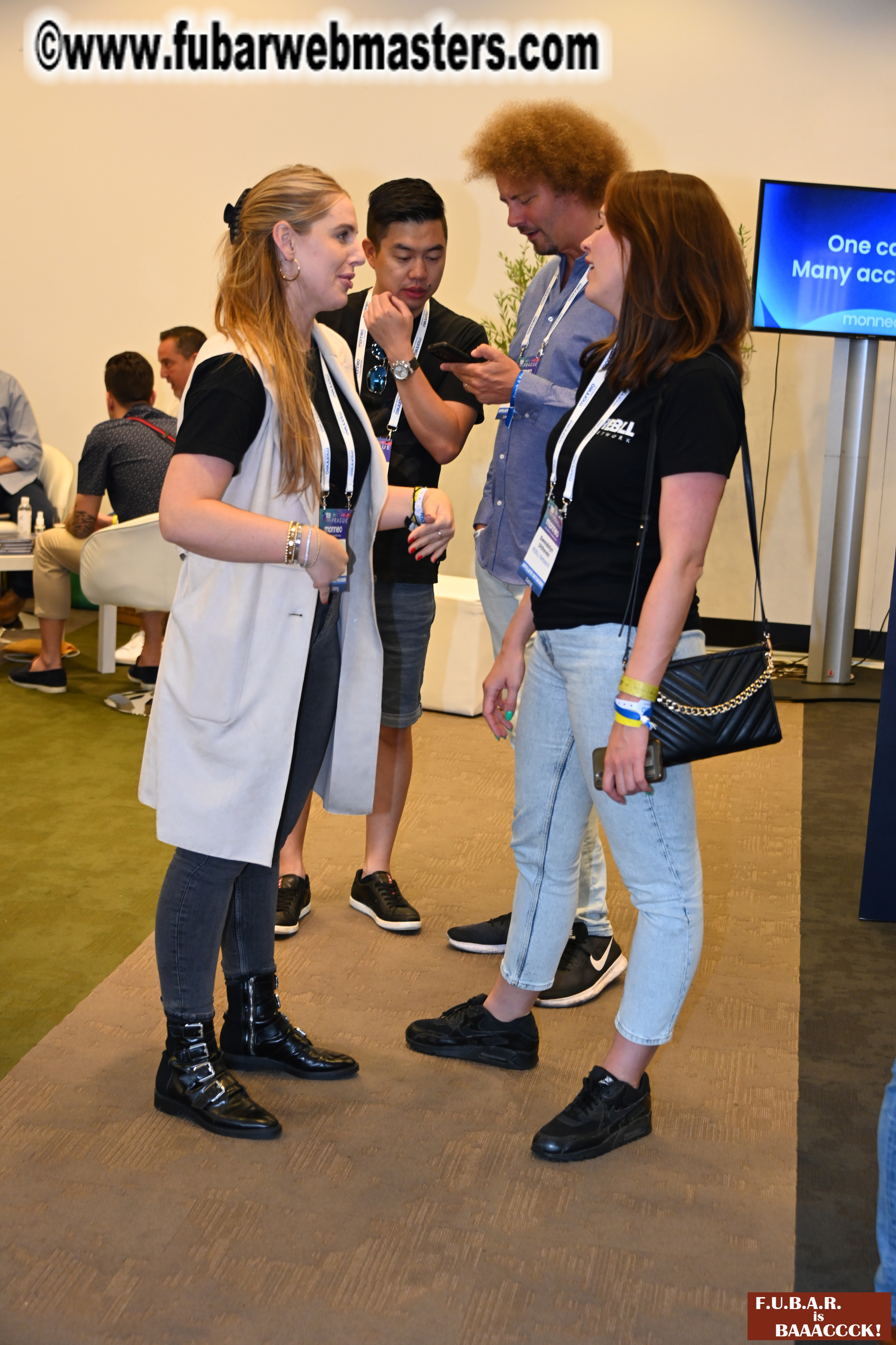 Show Floor & Seminars