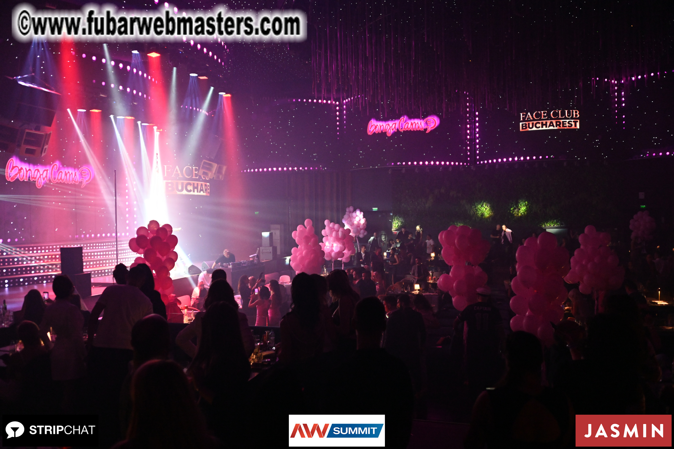 Pink Paradise by BongaCams