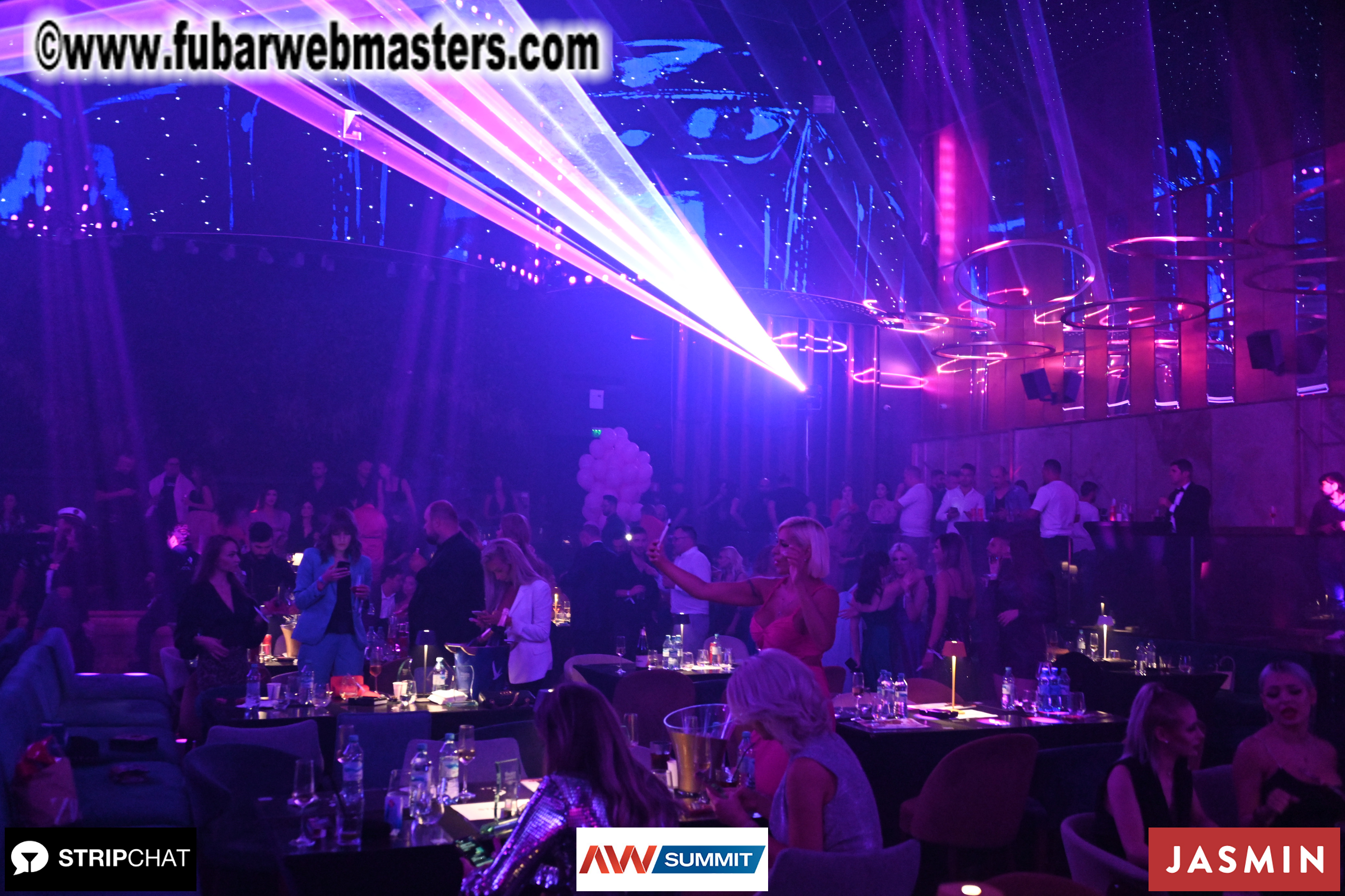 Pink Paradise by BongaCams