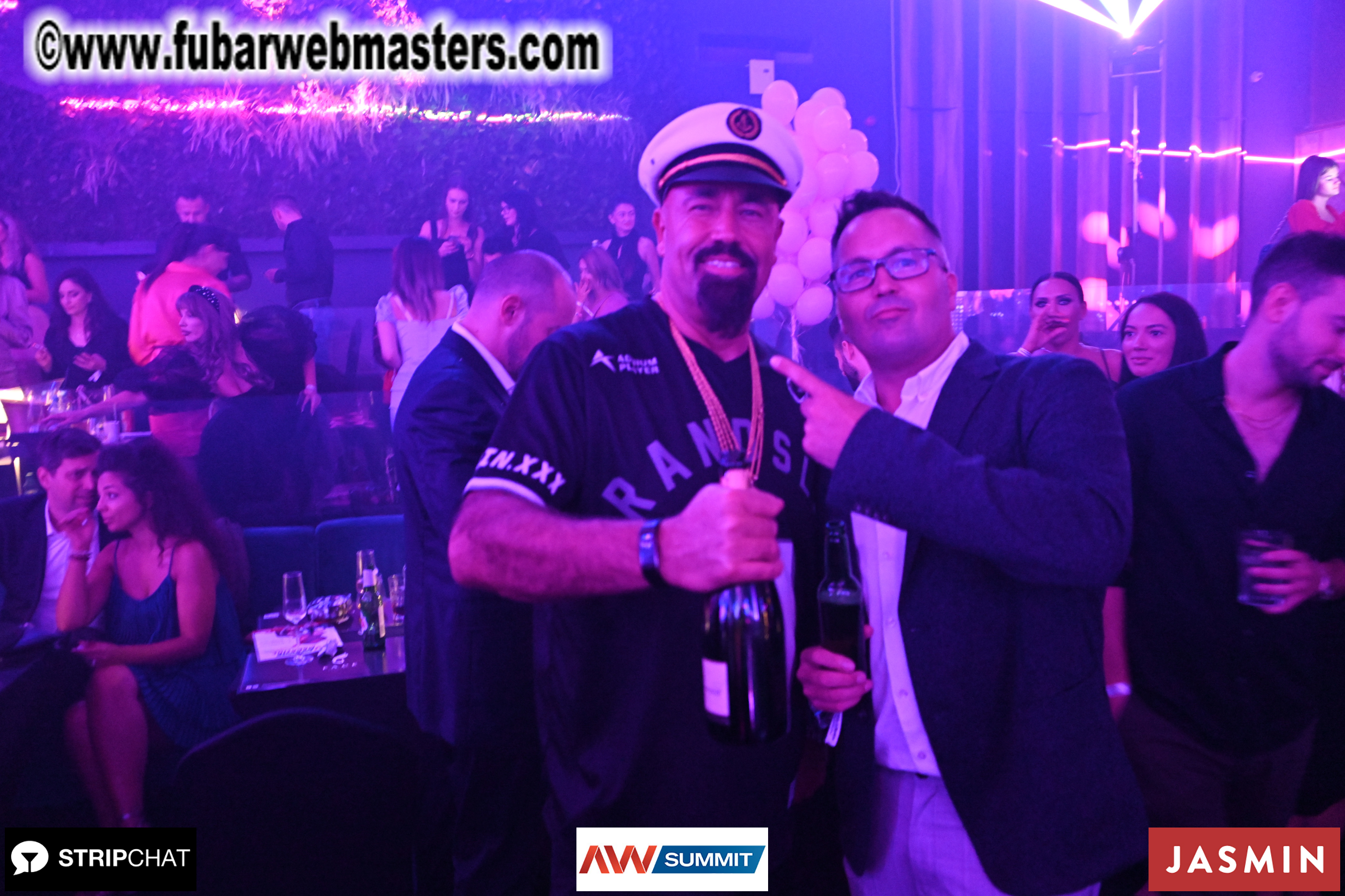 Pink Paradise by BongaCams