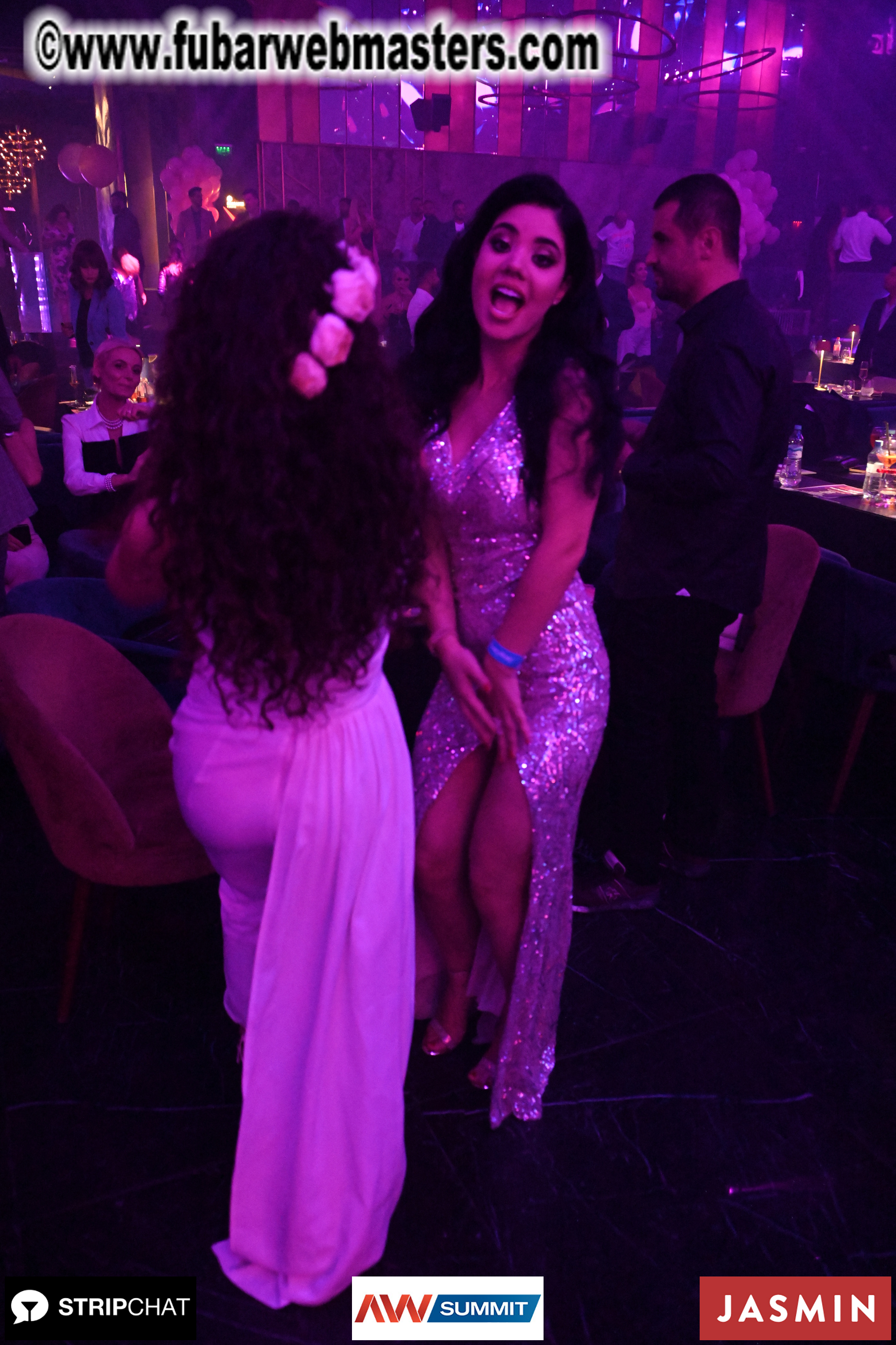 Pink Paradise by BongaCams