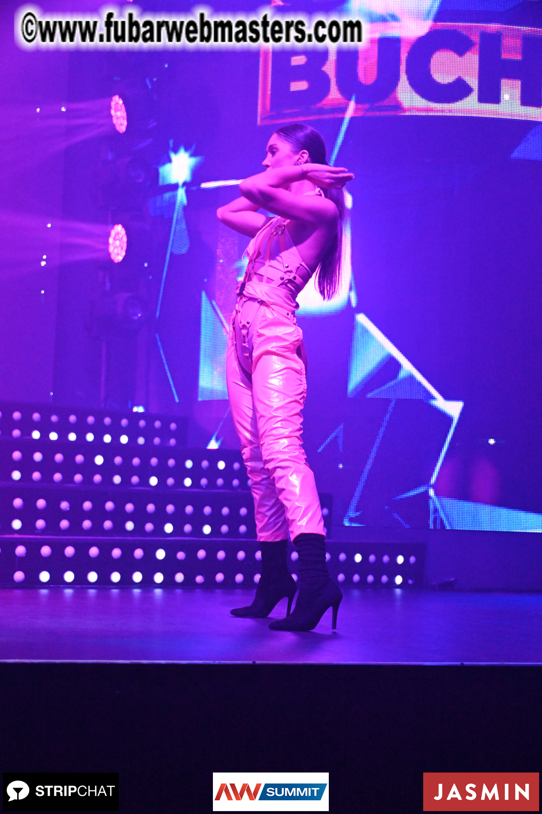 Pink Paradise by BongaCams