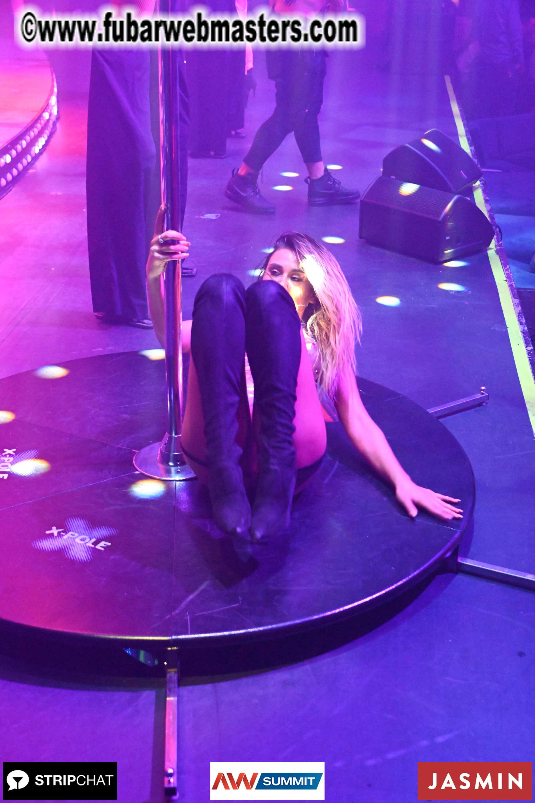 Pink Paradise by BongaCams