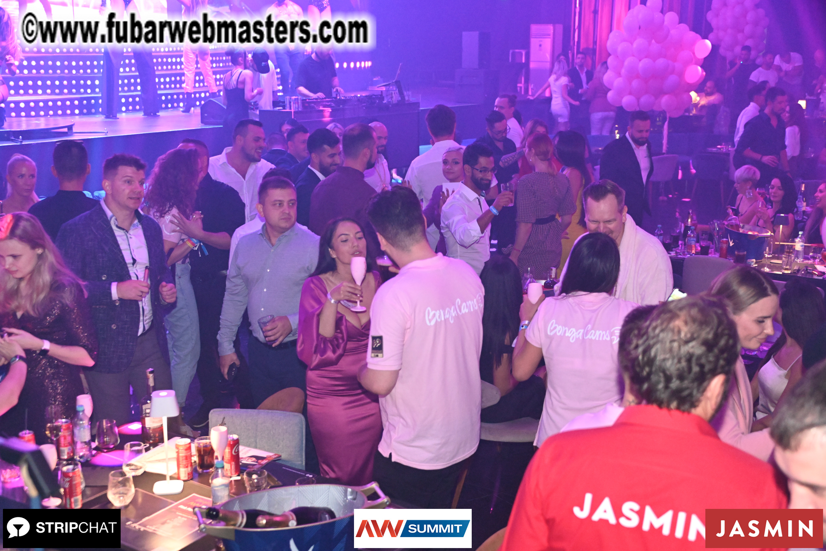 Pink Paradise by BongaCams