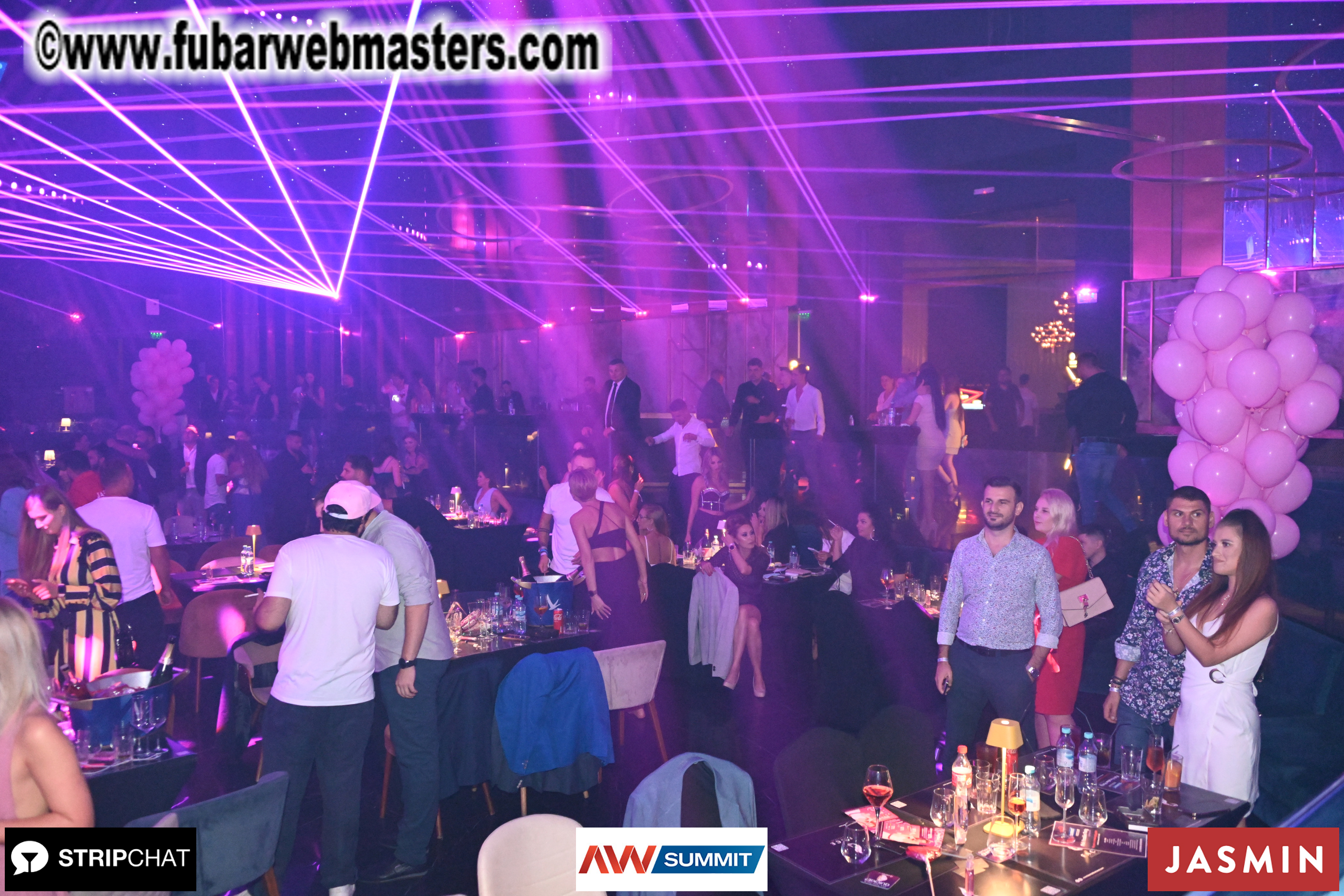 Pink Paradise by BongaCams