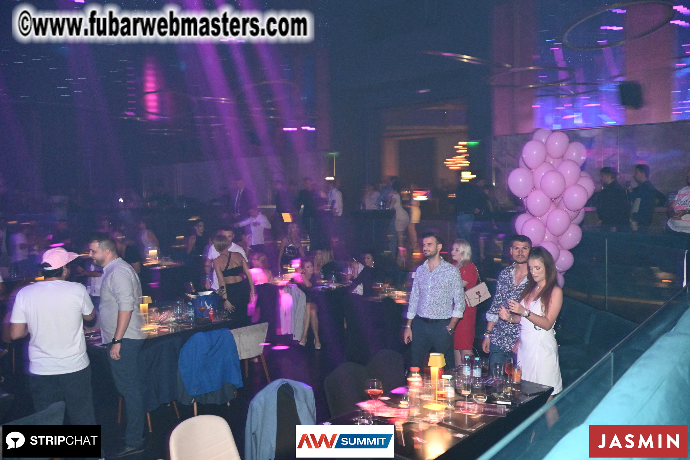 Pink Paradise by BongaCams