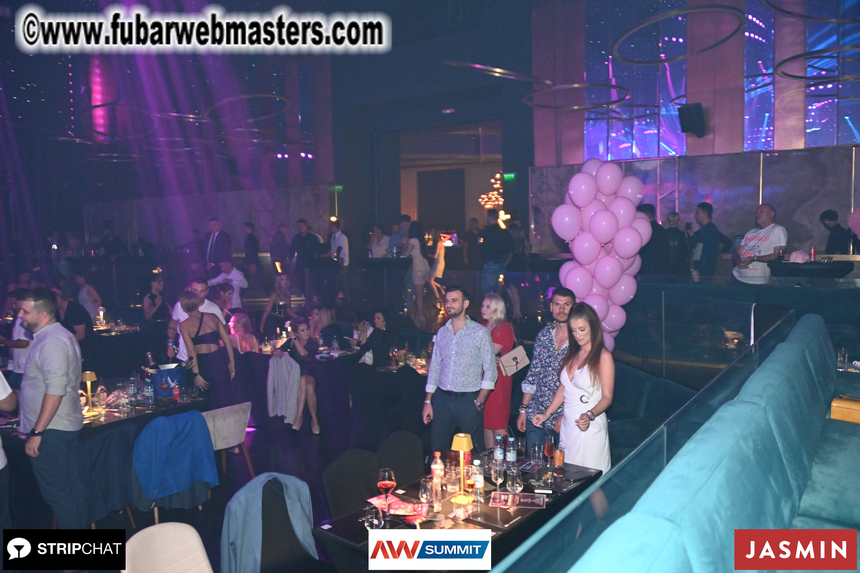 Pink Paradise by BongaCams