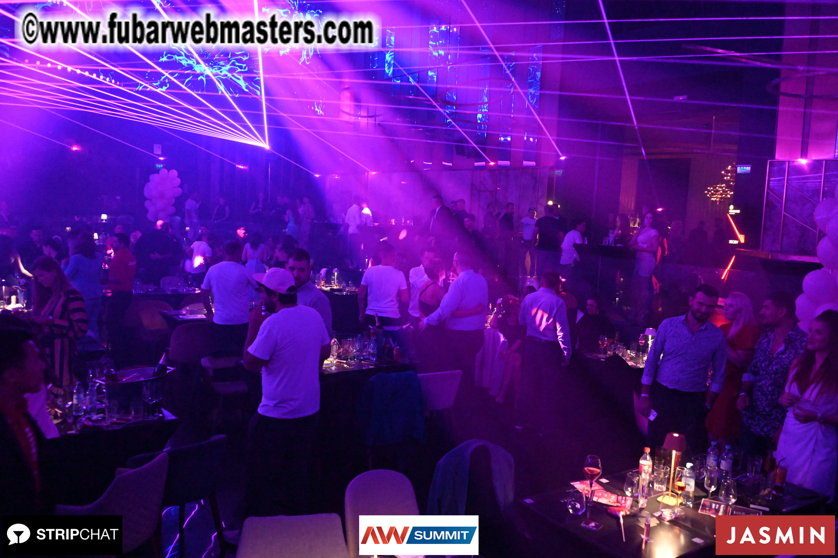 Pink Paradise by BongaCams