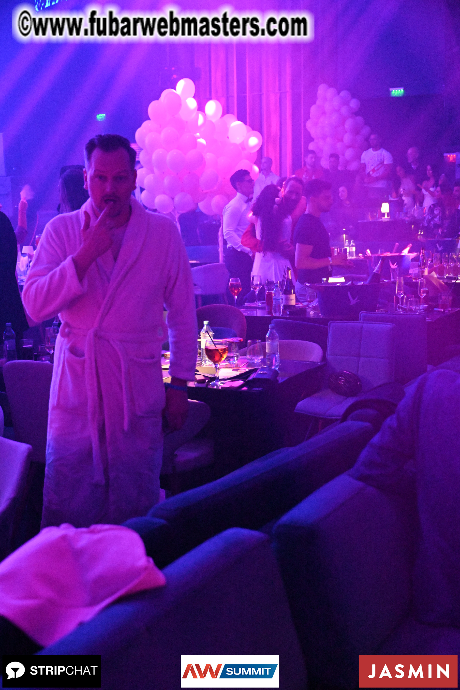 Pink Paradise by BongaCams