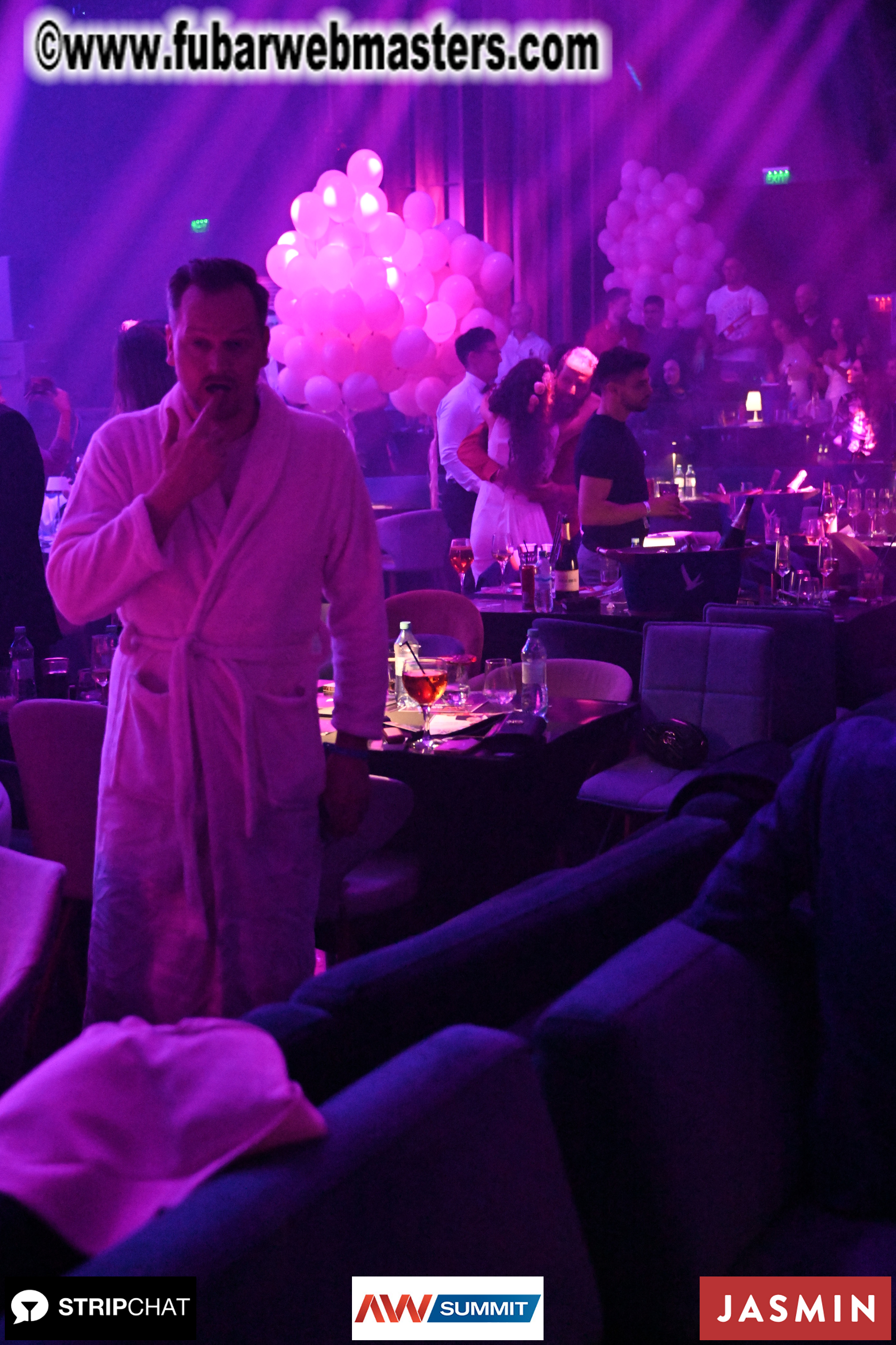 Pink Paradise by BongaCams