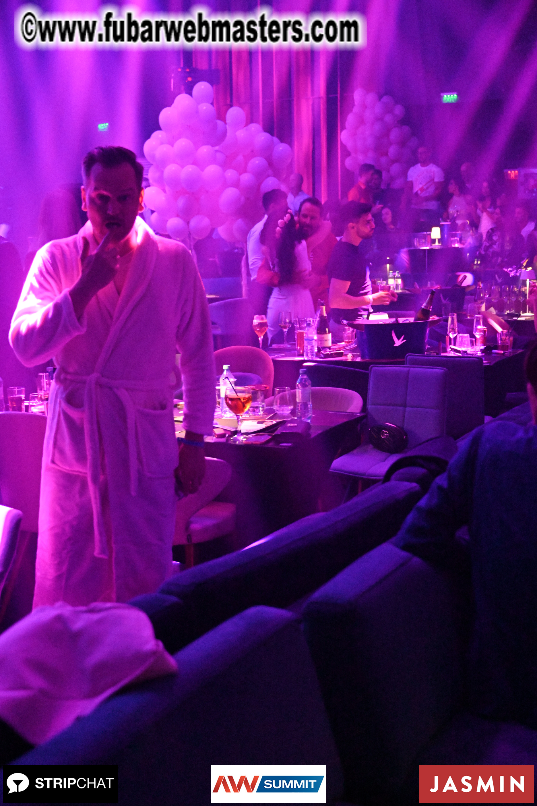 Pink Paradise by BongaCams