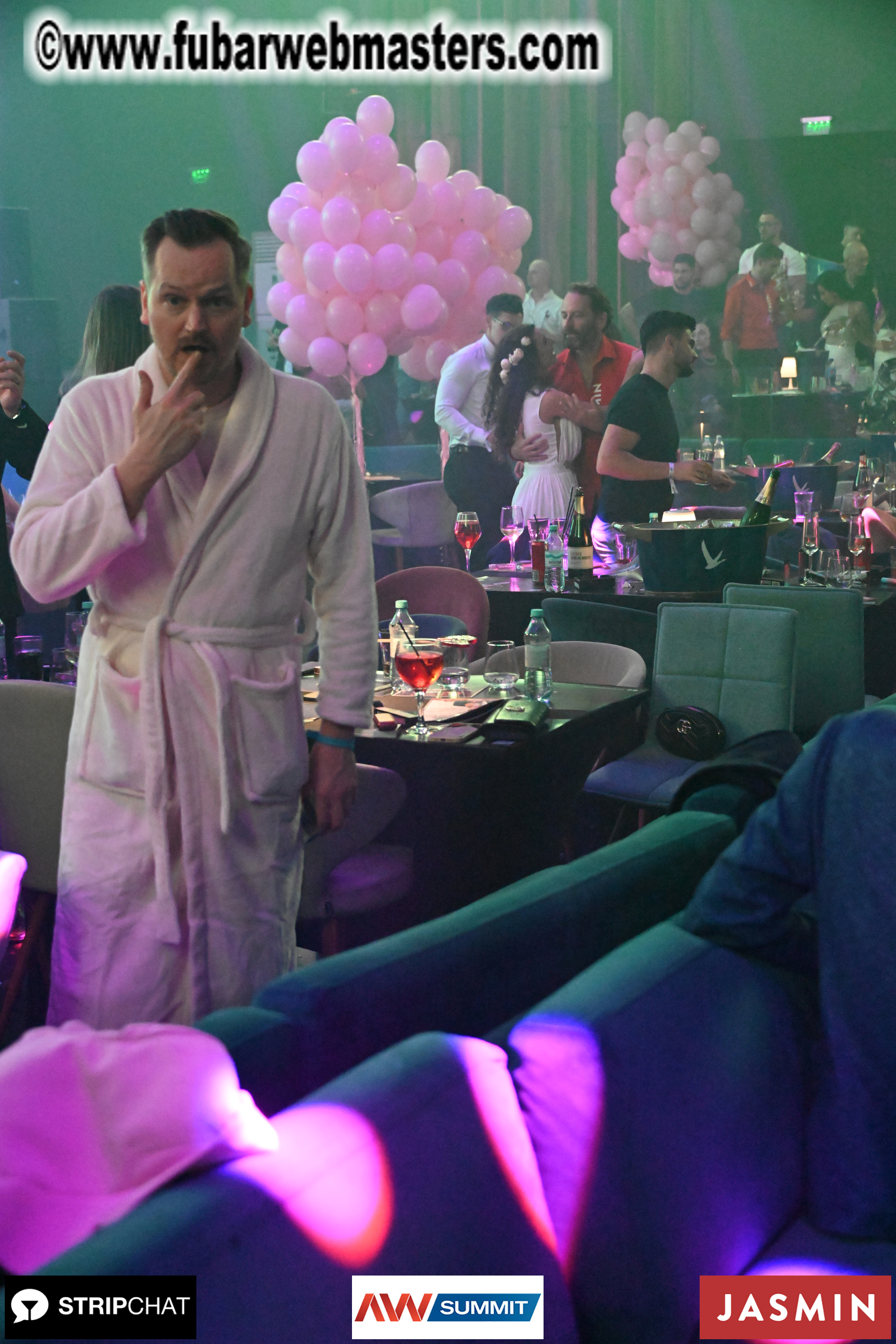 Pink Paradise by BongaCams