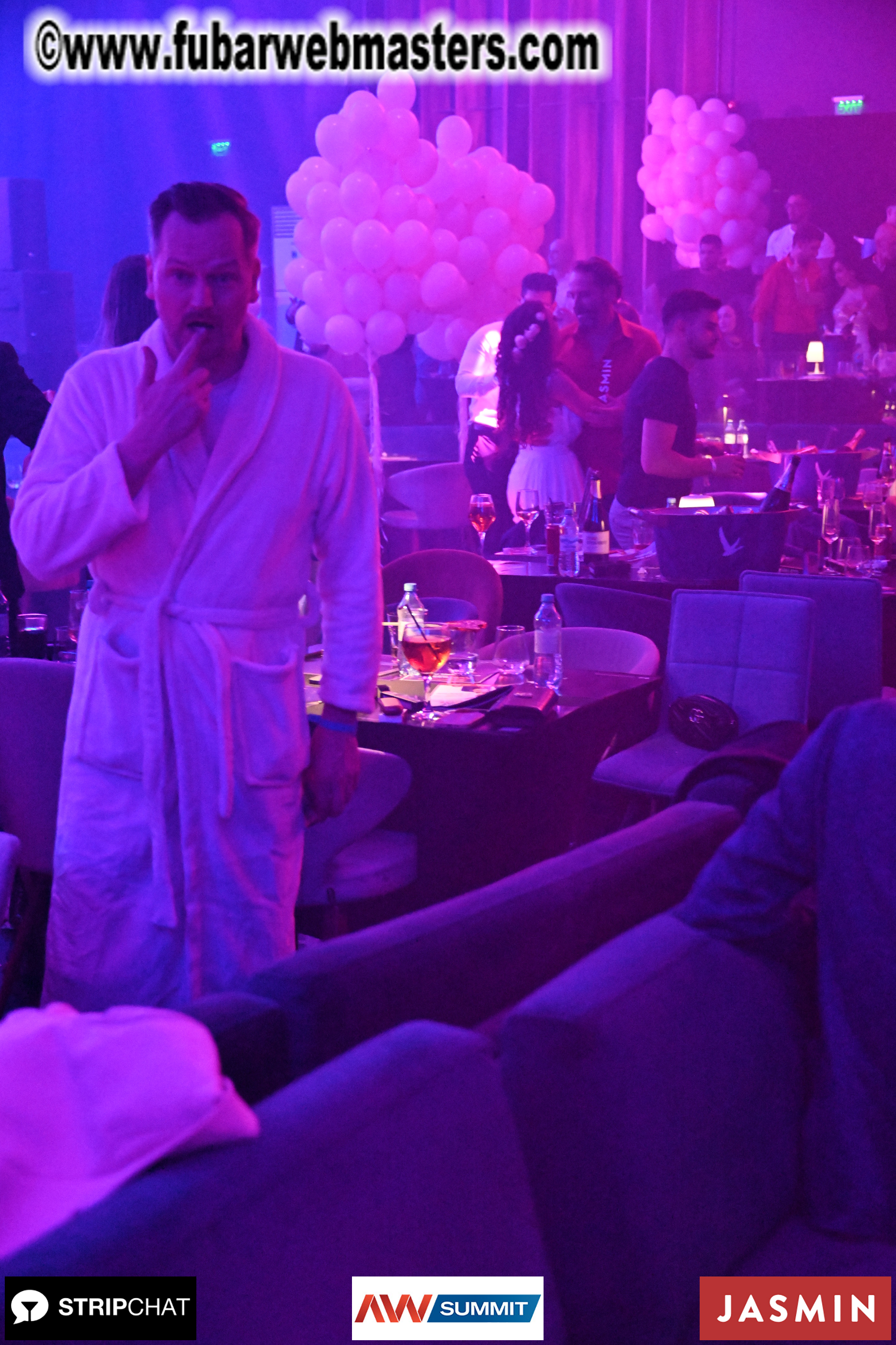 Pink Paradise by BongaCams