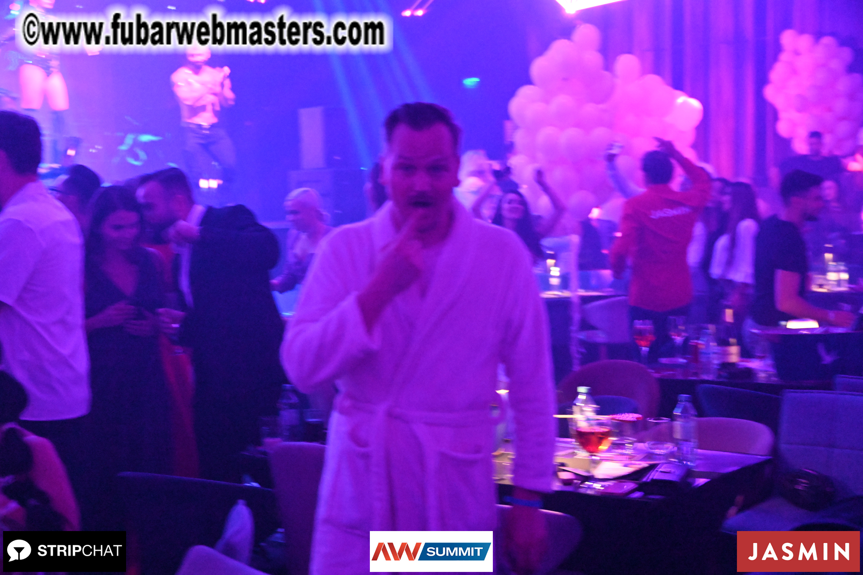 Pink Paradise by BongaCams