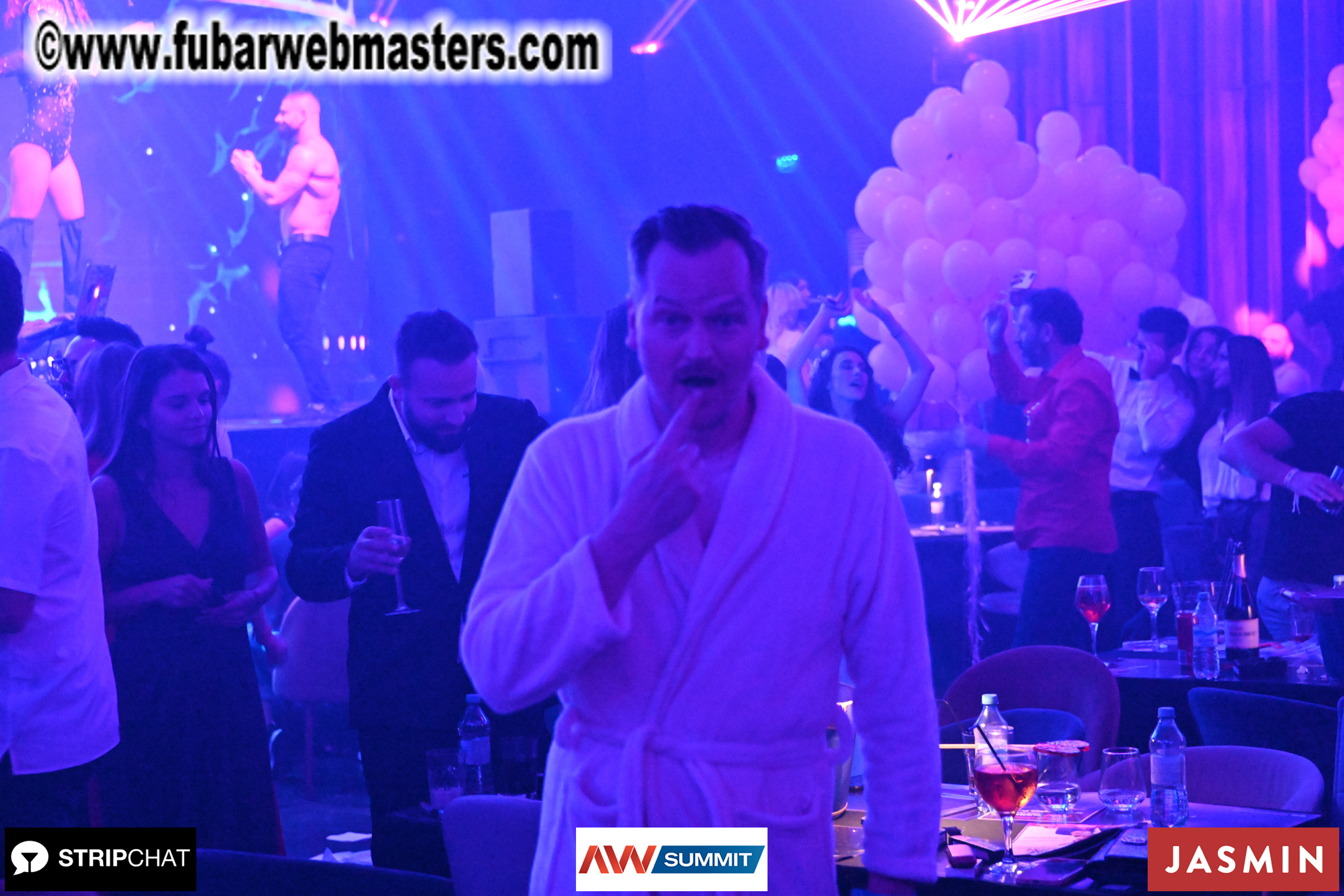 Pink Paradise by BongaCams