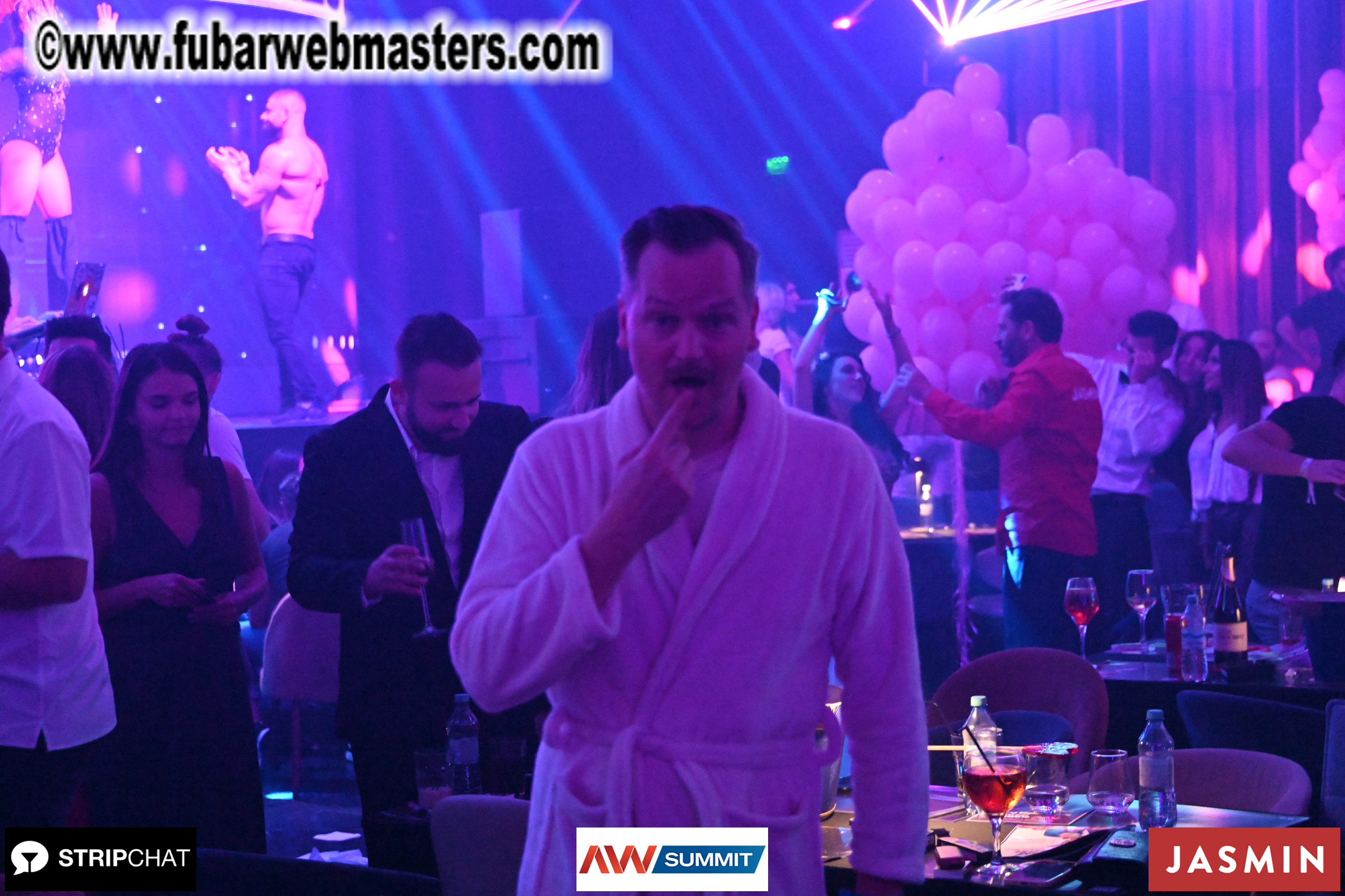 Pink Paradise by BongaCams