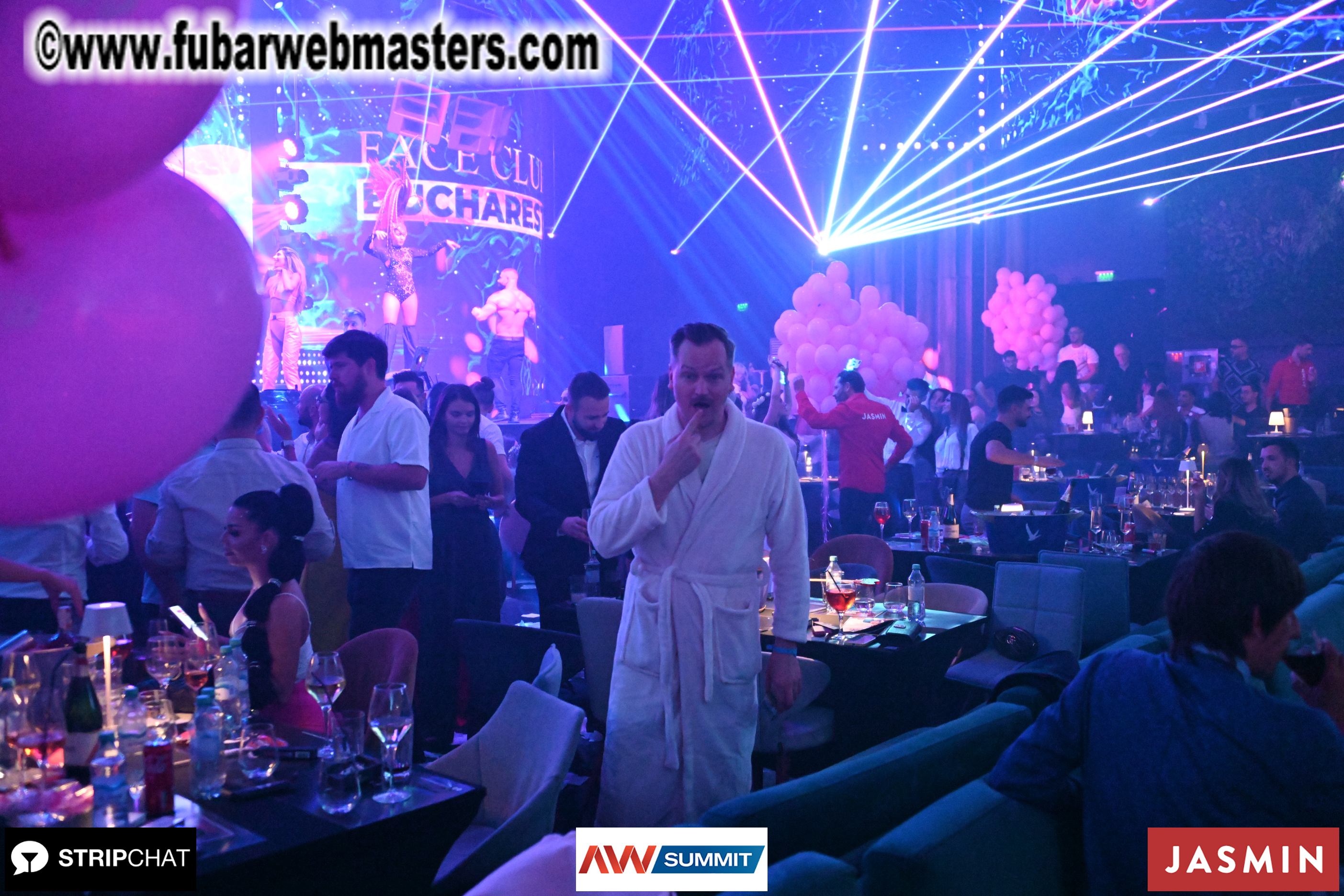 Pink Paradise by BongaCams