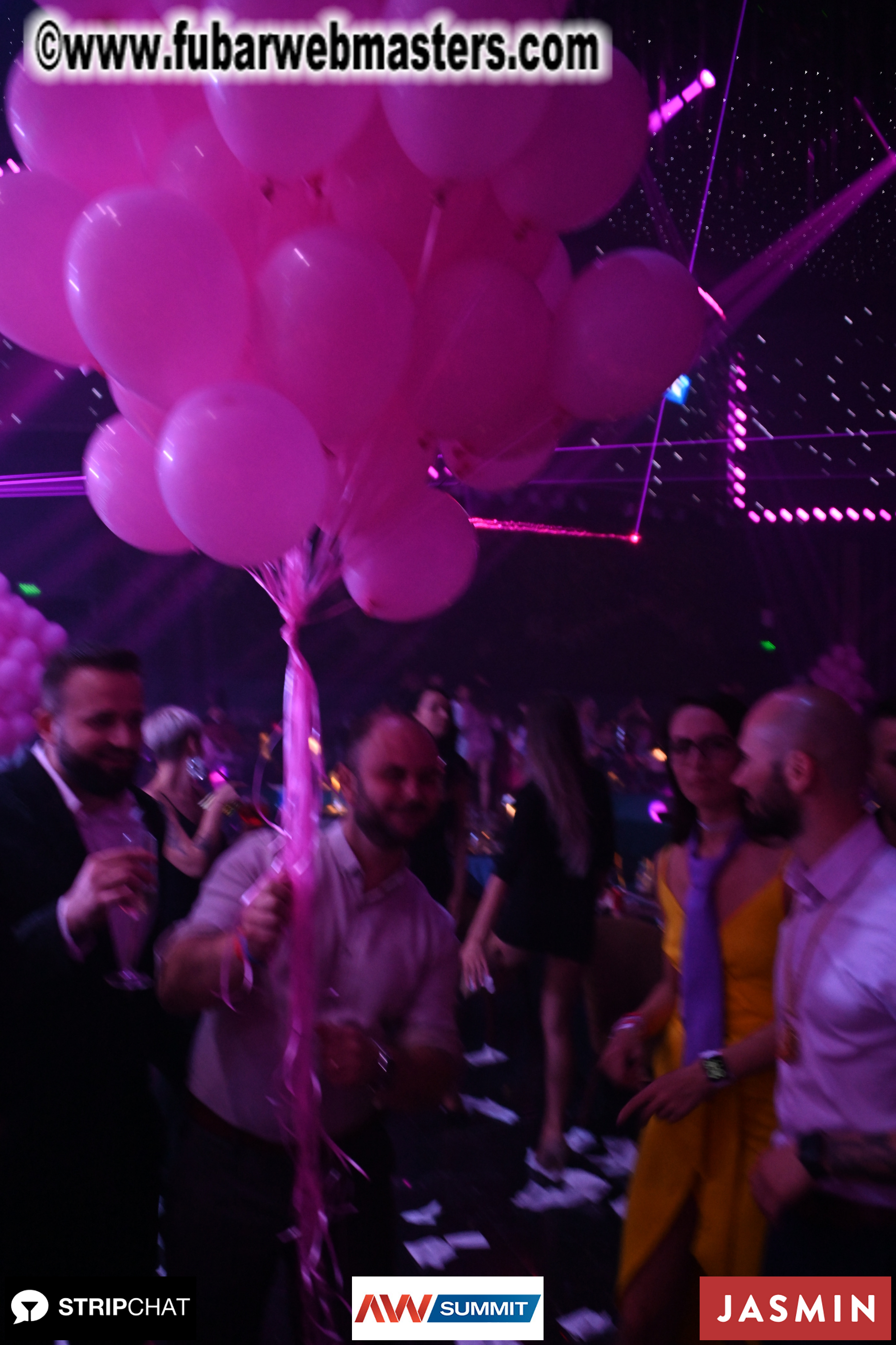 Pink Paradise by BongaCams