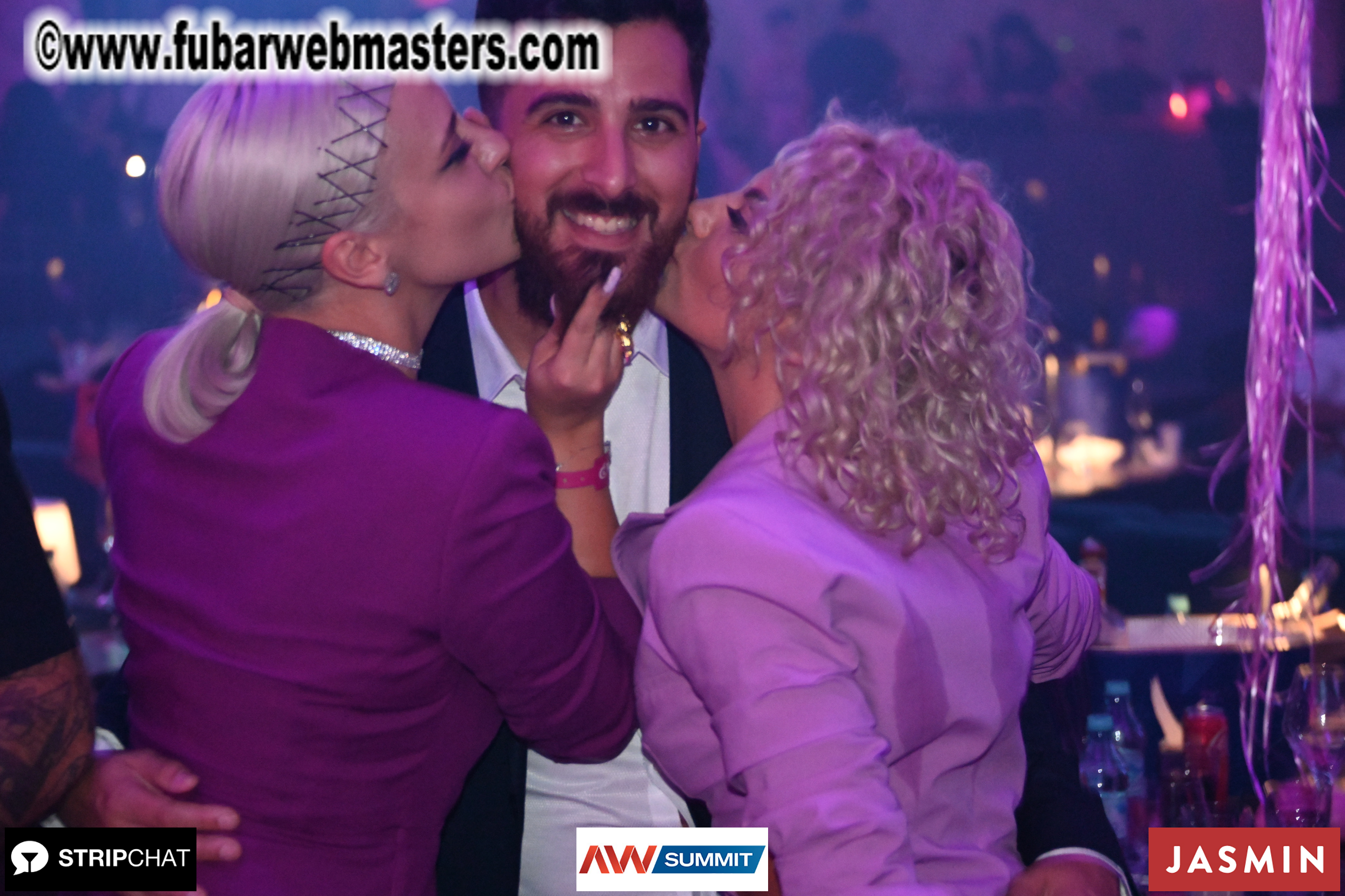 Pink Paradise by BongaCams