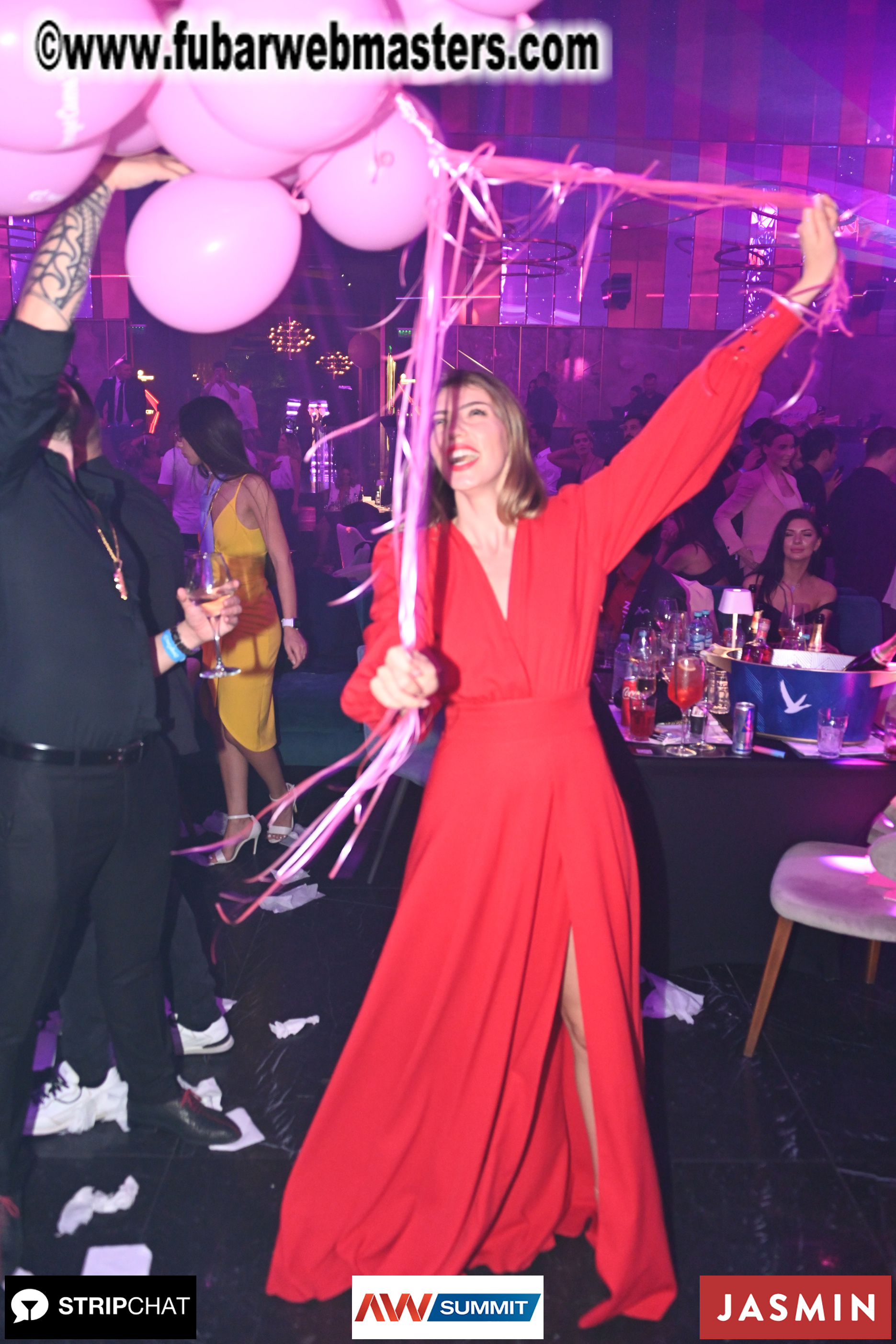 Pink Paradise by BongaCams