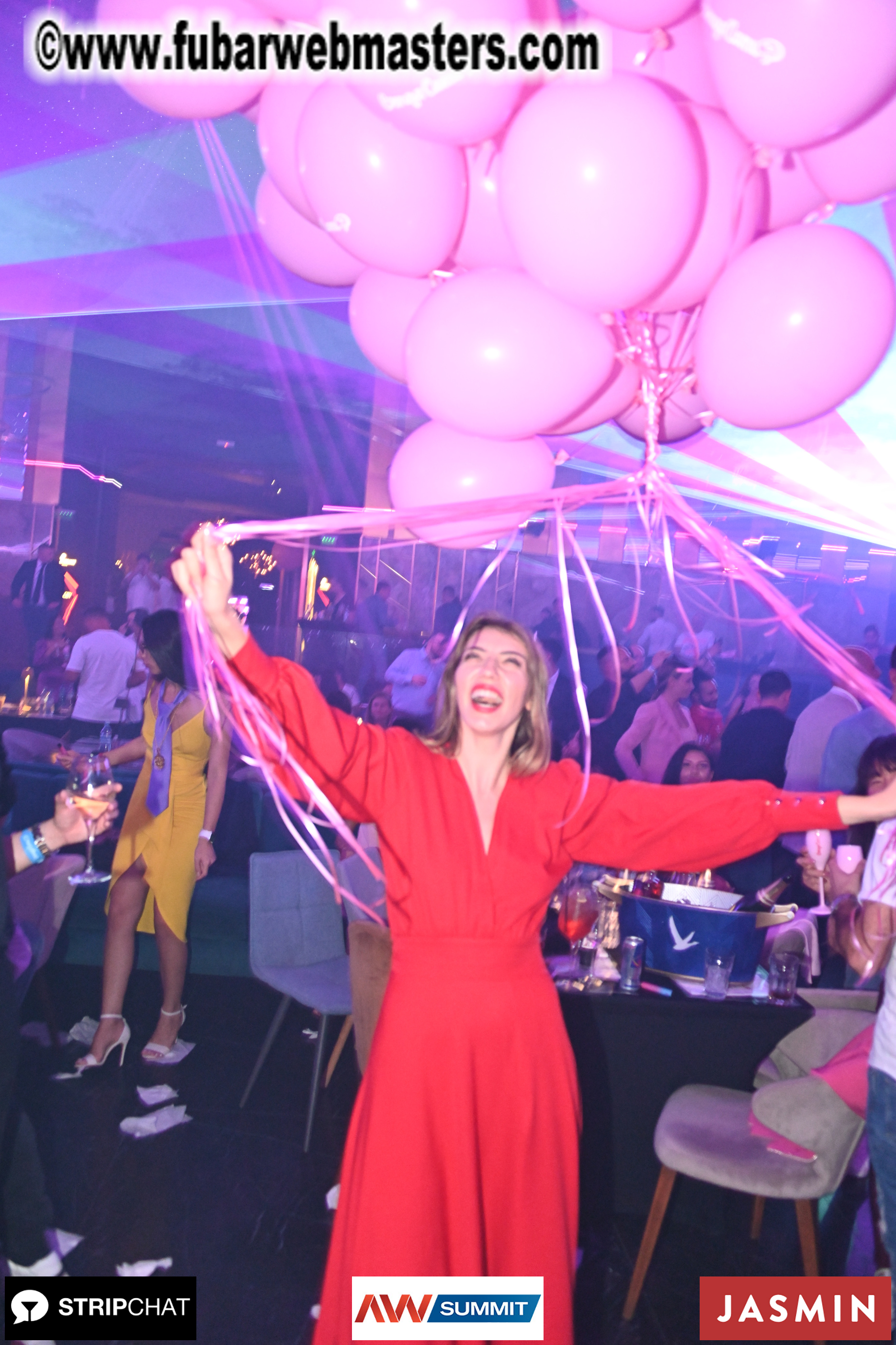 Pink Paradise by BongaCams