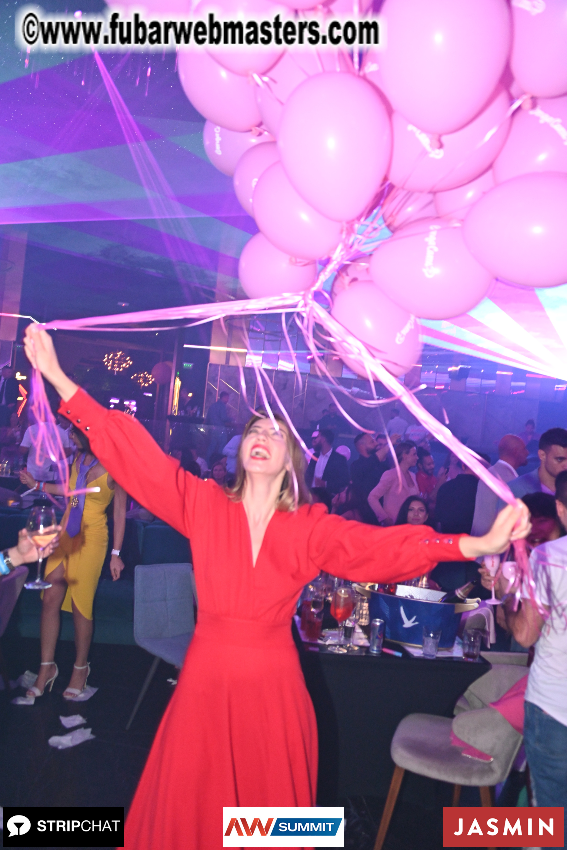 Pink Paradise by BongaCams