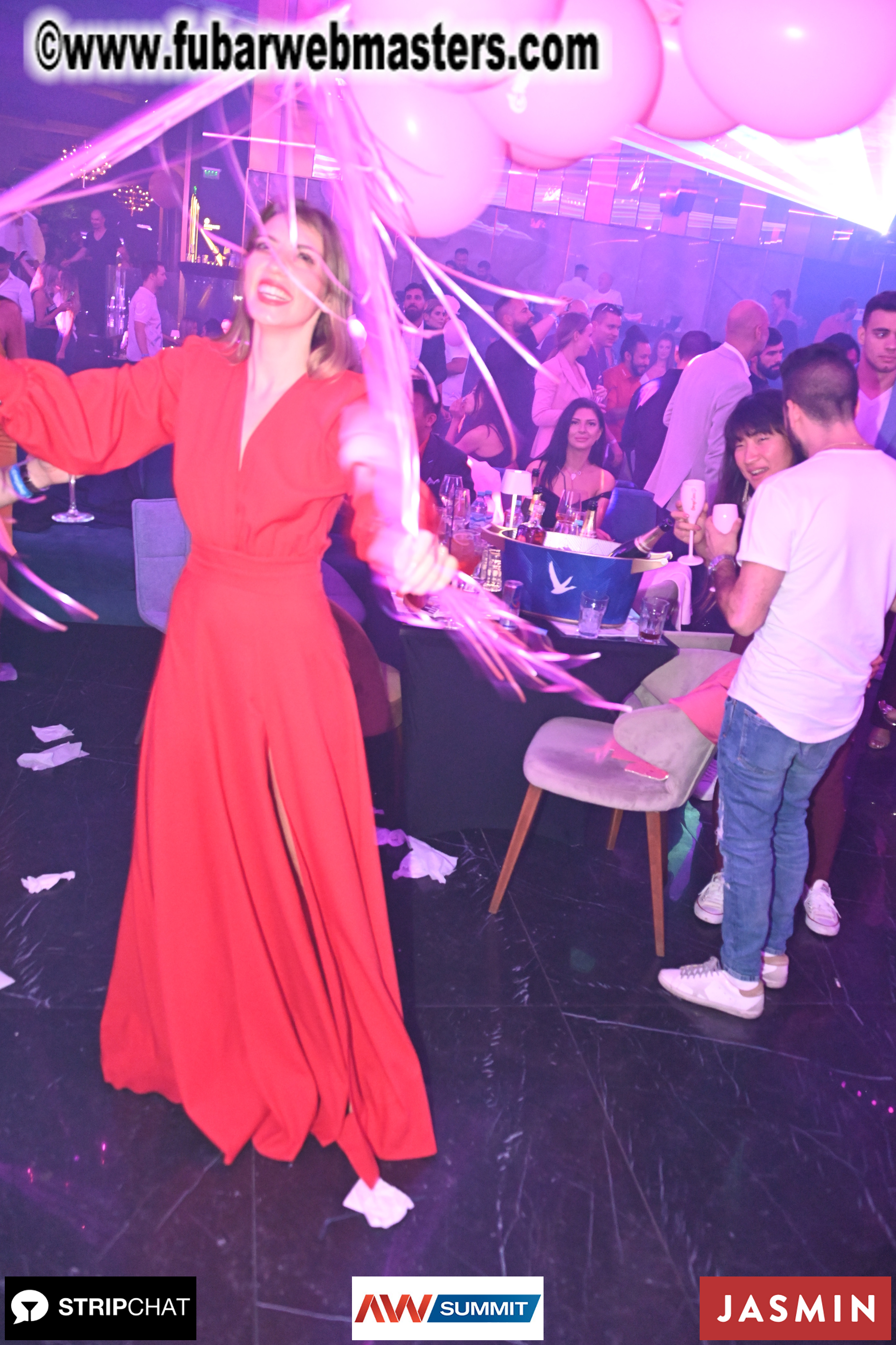 Pink Paradise by BongaCams