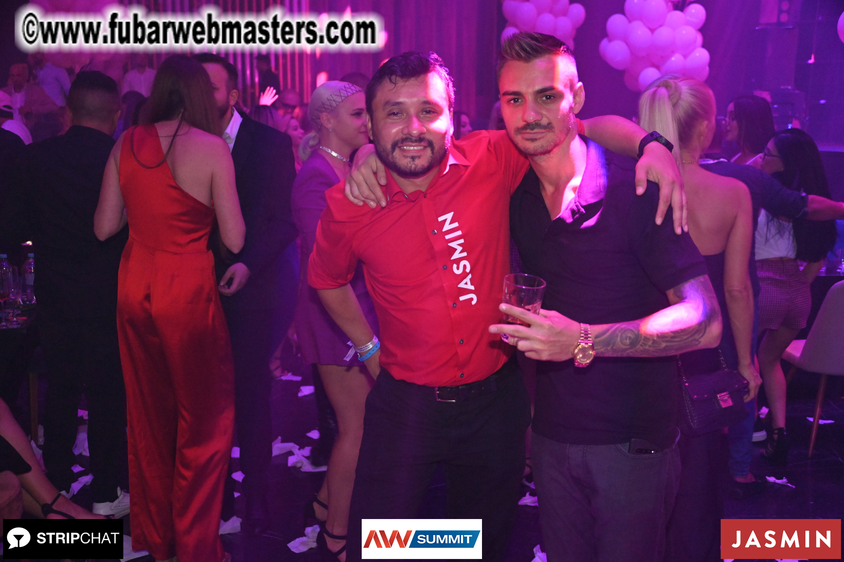 Pink Paradise by BongaCams