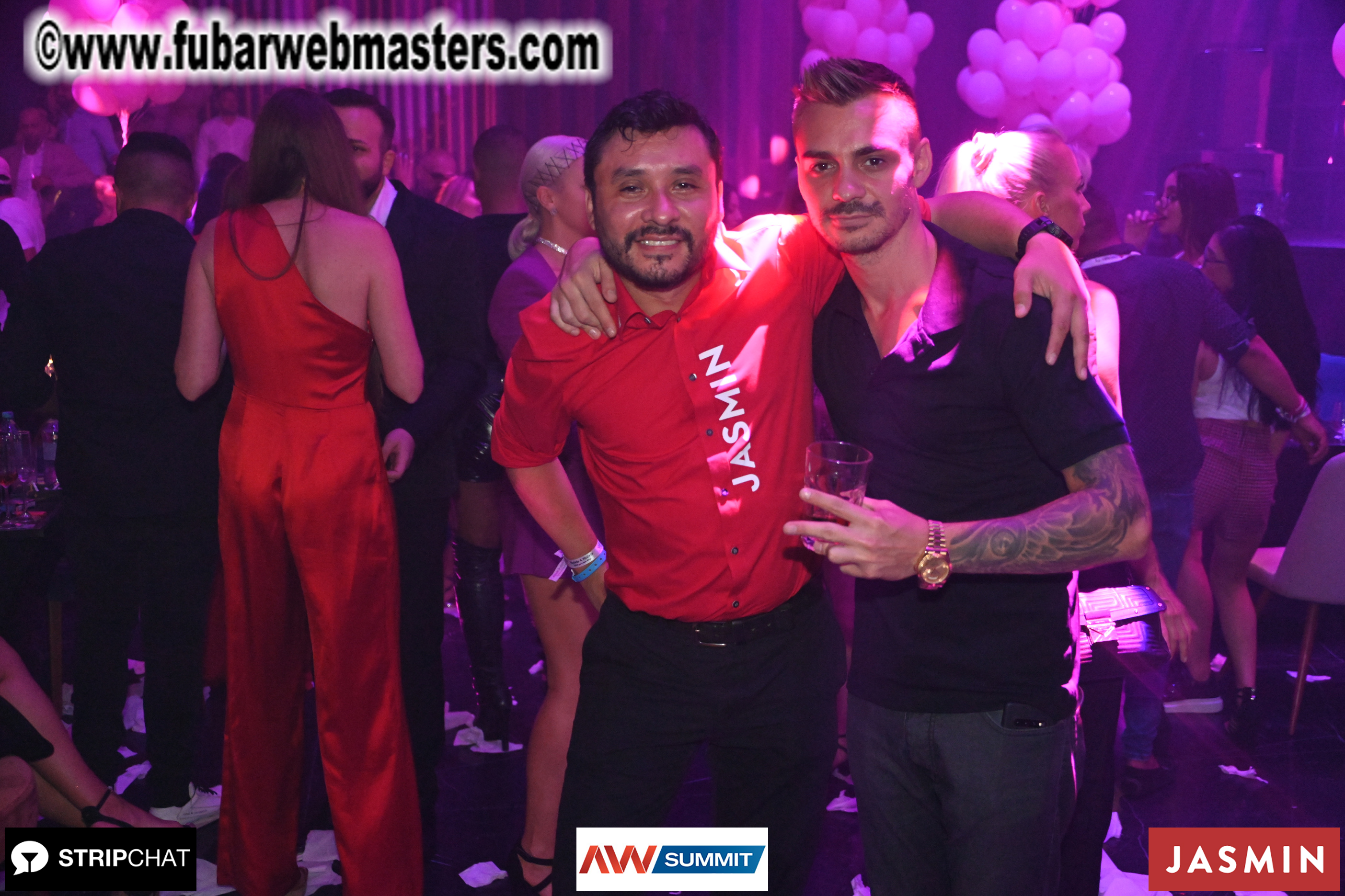 Pink Paradise by BongaCams